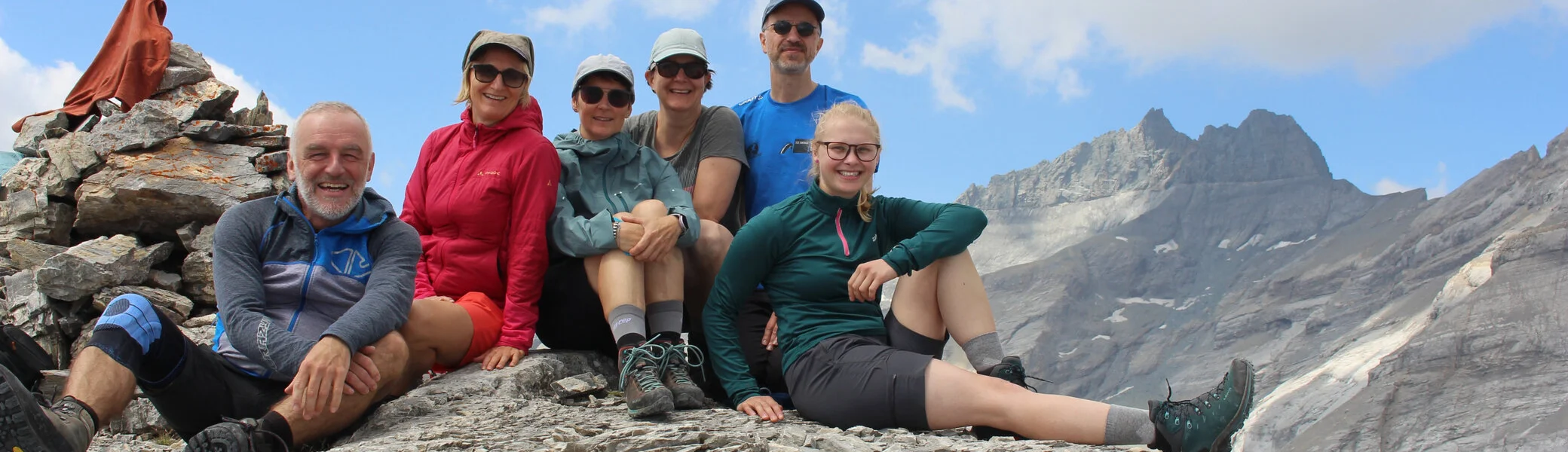 Am Gipfel des Schafgrats auf gut 2.700m, dahinter der 3.250m hohe Ringelspitz | © Stefan Weinmann