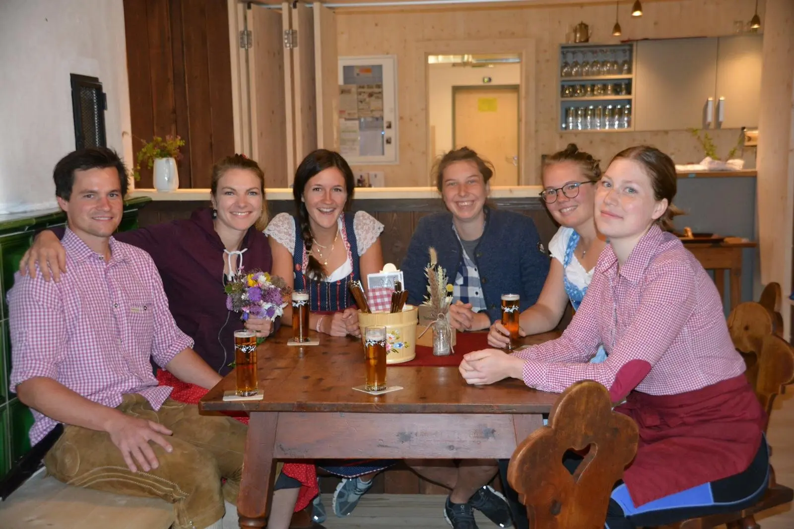 Hüttenteam  | © Angelika Wolf 