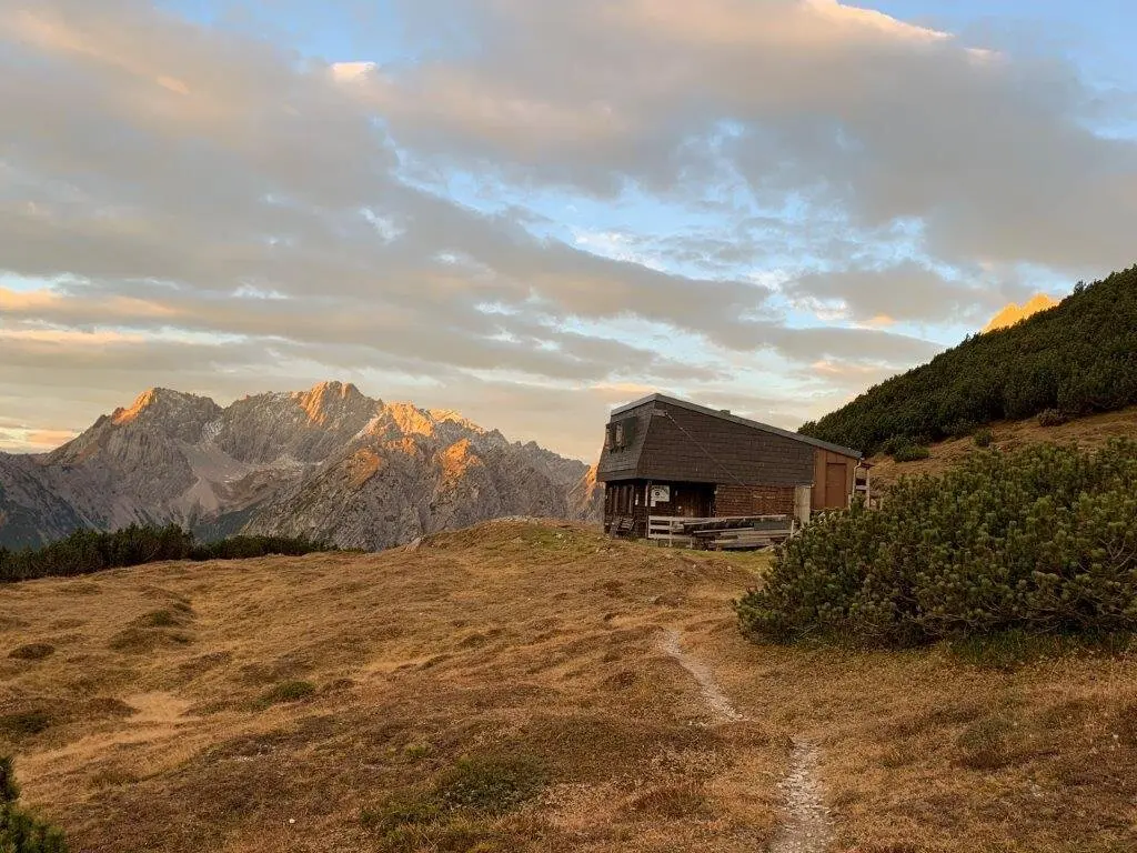 Heiterwandhütte im Herbst | © Reiner Hils